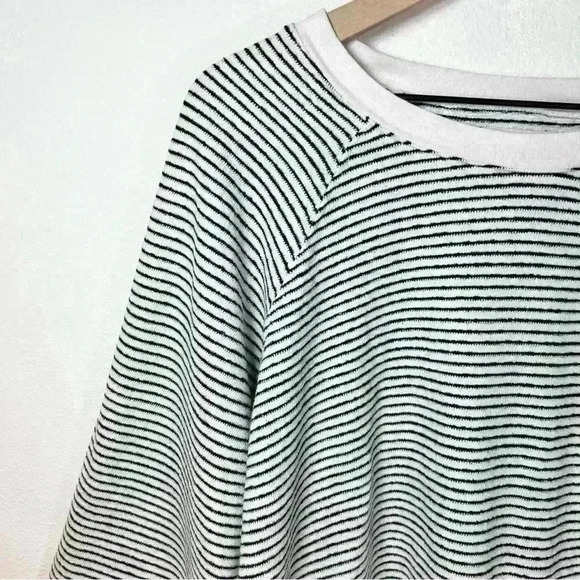 Madewell Women’s Terry Raglan Sweatshirt in Stripe Size Medium - Picture 5 of 13